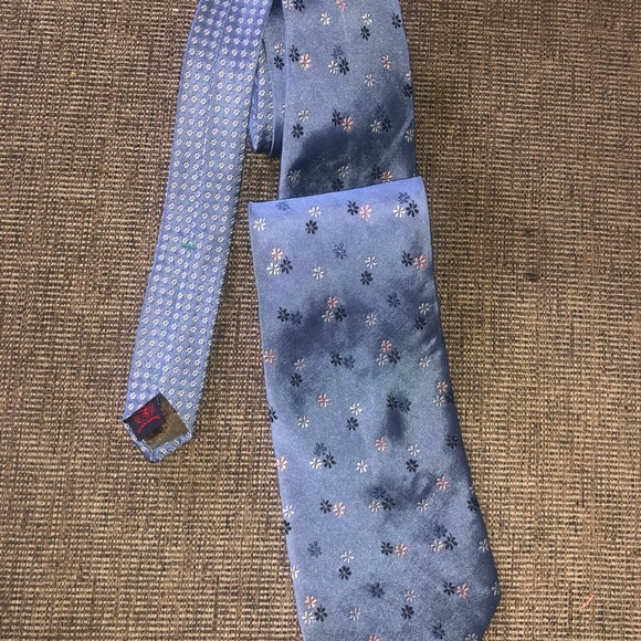 Tie - Picture 2 of 2
